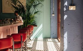 فندق ستامبا